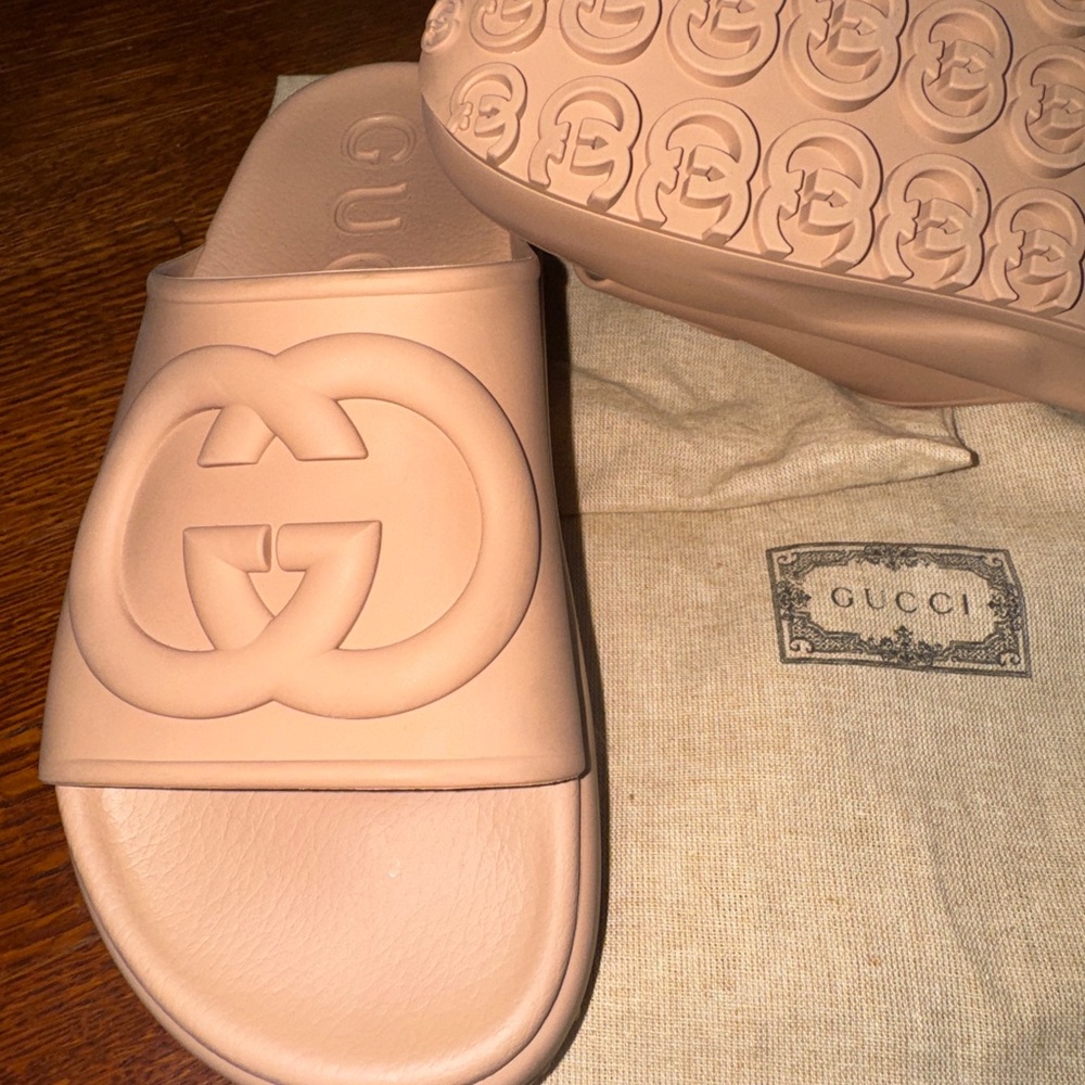 Gucci Platform Slide Sandals - Picture 6 of 7